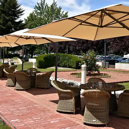 Aro Palace Hotel
