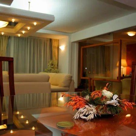 Aro Palace 5*